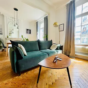  Appartement Le 52 - De Gamme Plein Centre - Parking